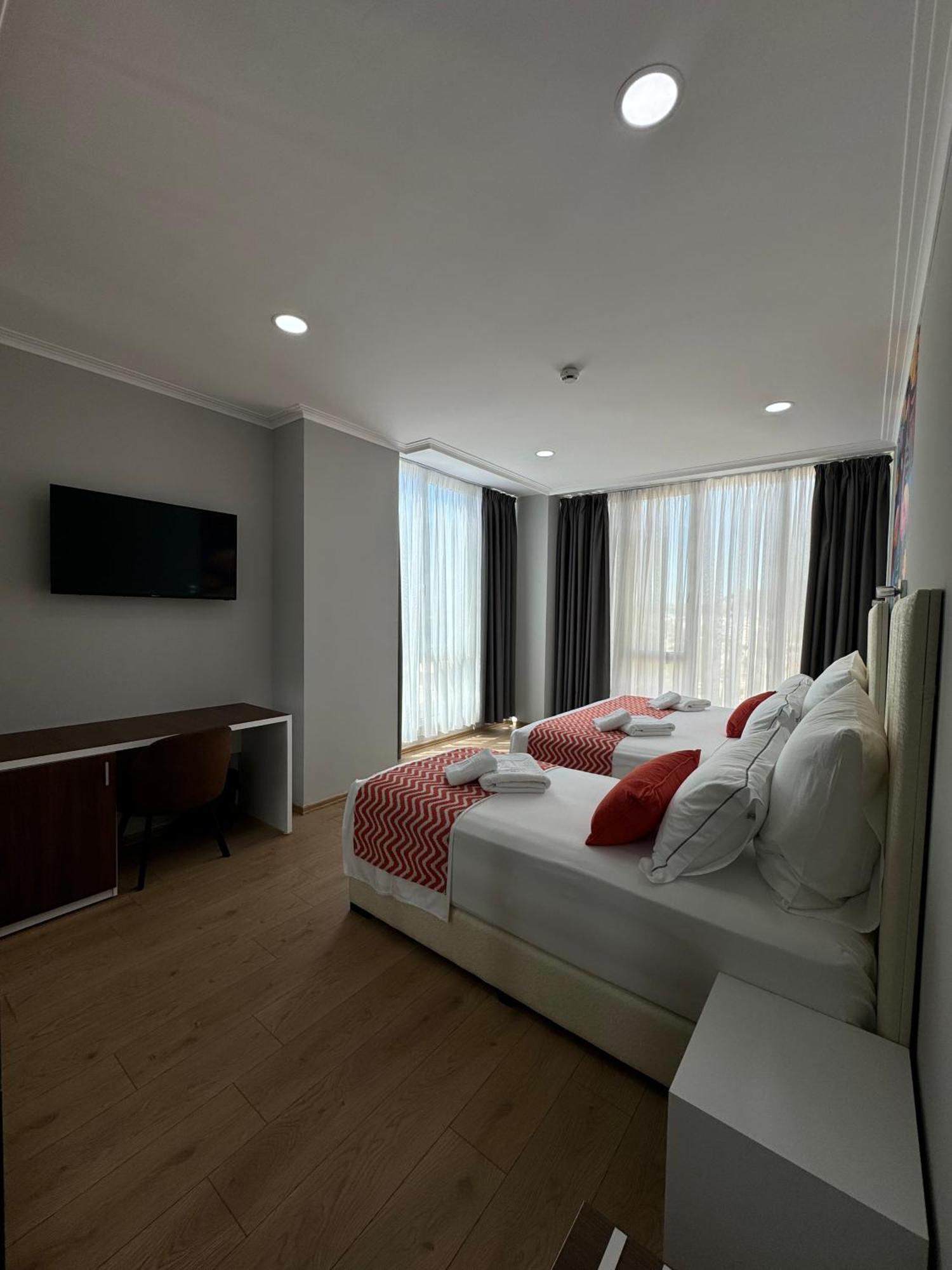 Hotel Britania Vlora Kültér fotó