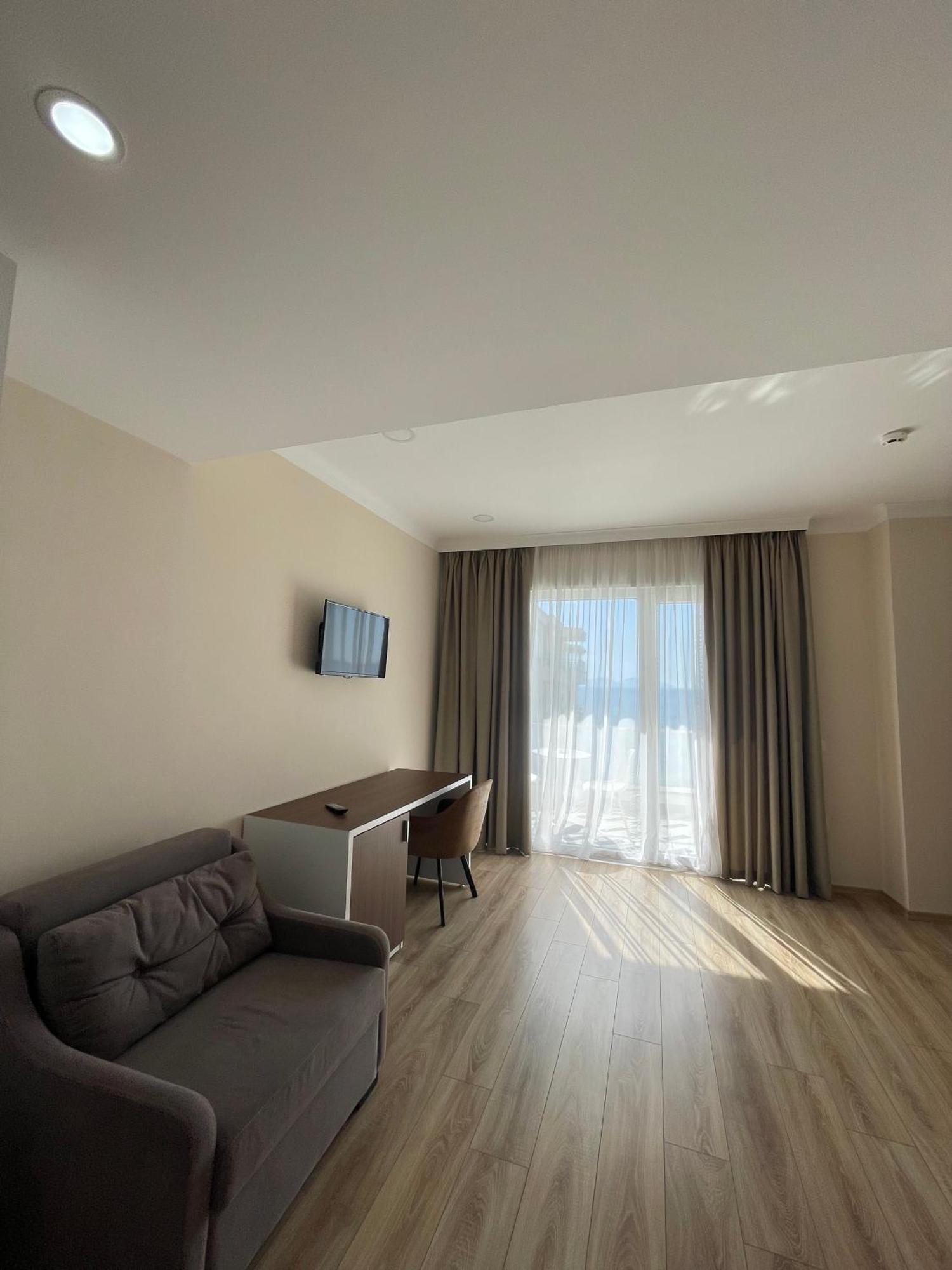 Hotel Britania Vlora Kültér fotó
