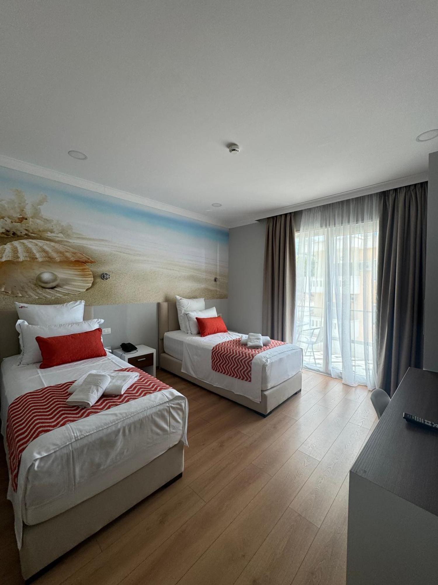 Hotel Britania Vlora Kültér fotó