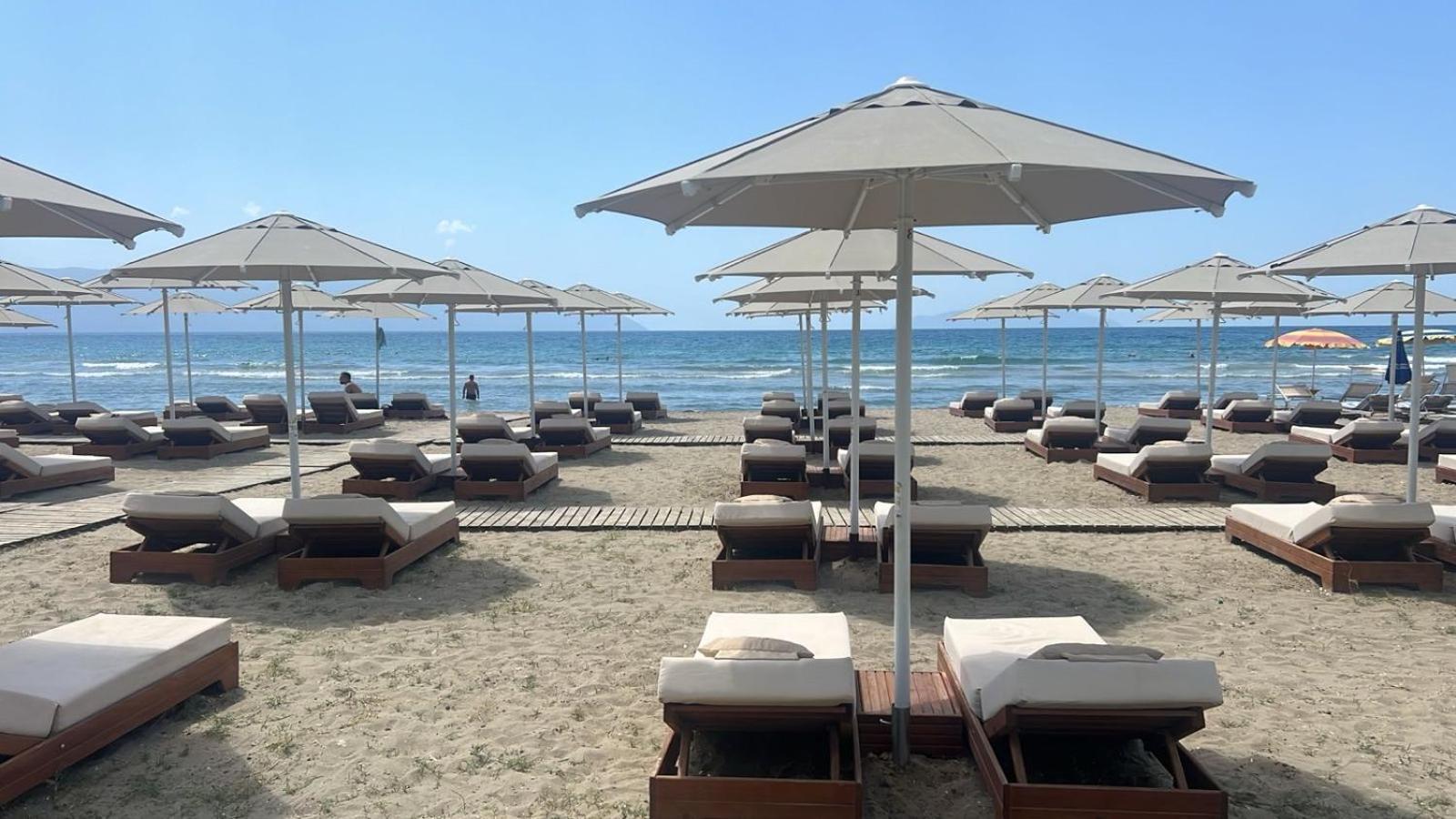 Hotel Britania Vlora Kültér fotó
